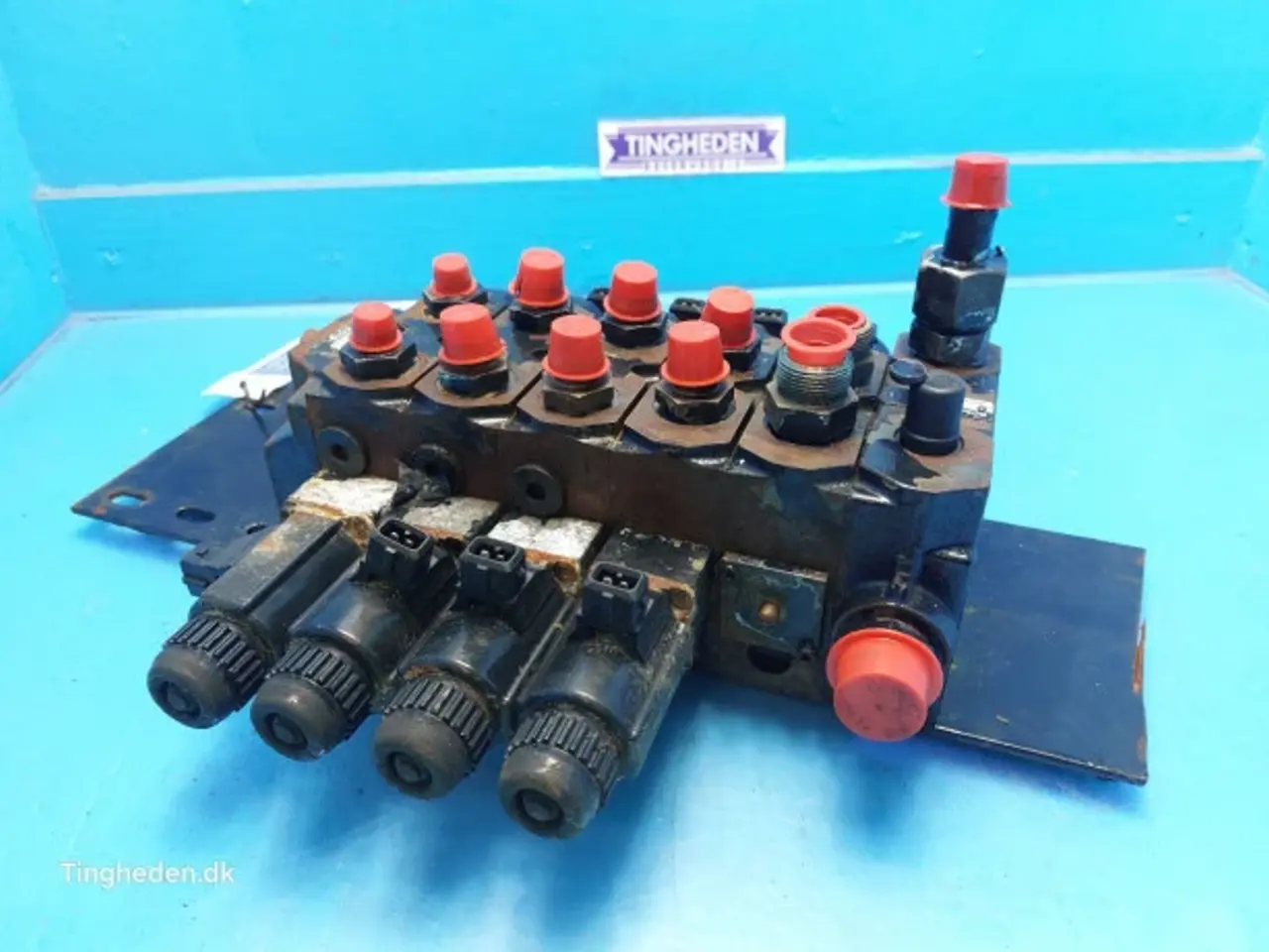 Billede 4 - New Holland FX60 Hydraulikventil 84043951