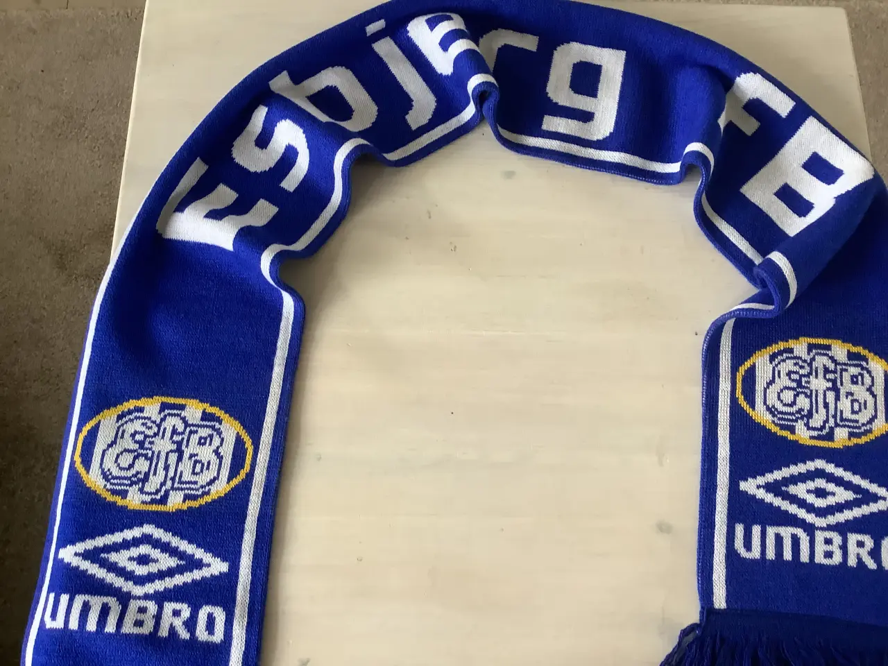 Billede 2 - EFB halstørklæde og Banner/flag
