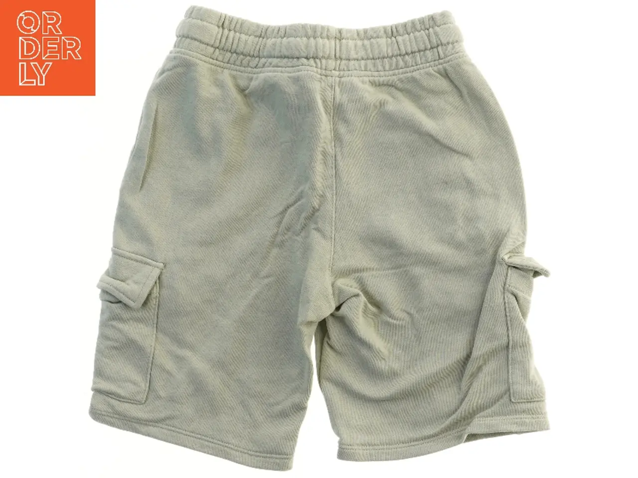 Billede 2 - Shorts med lommer fra H&M (str. 128)