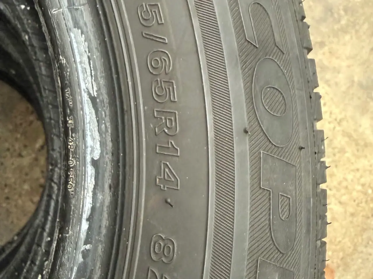 Billede 2 - 4 sommerdæk 175/65-14 Bridgestone