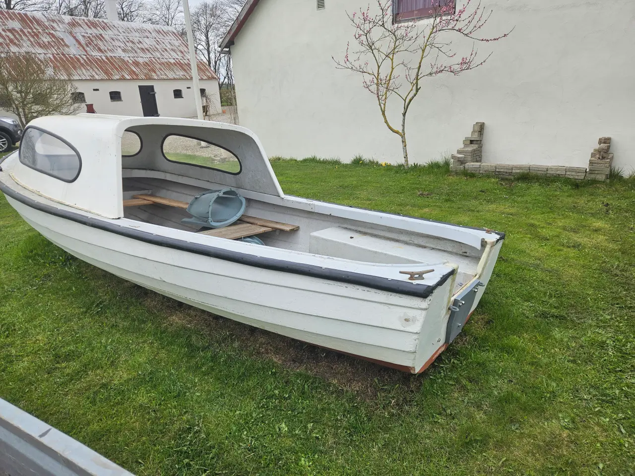 Billede 5 - 14 fod jolle med motor