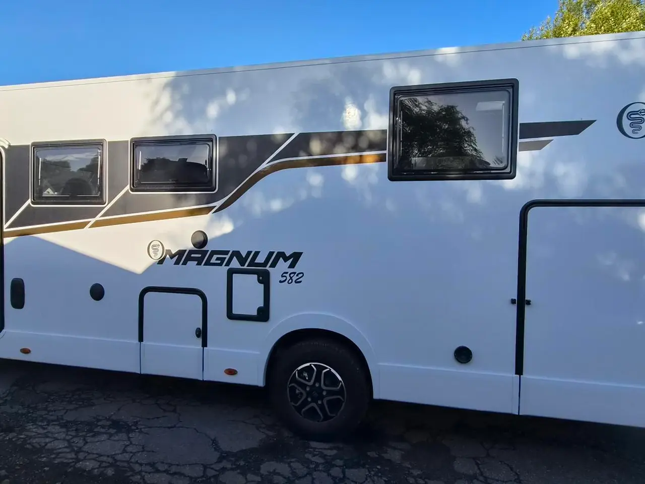 Billede 1 - Elnagh Magnum 582