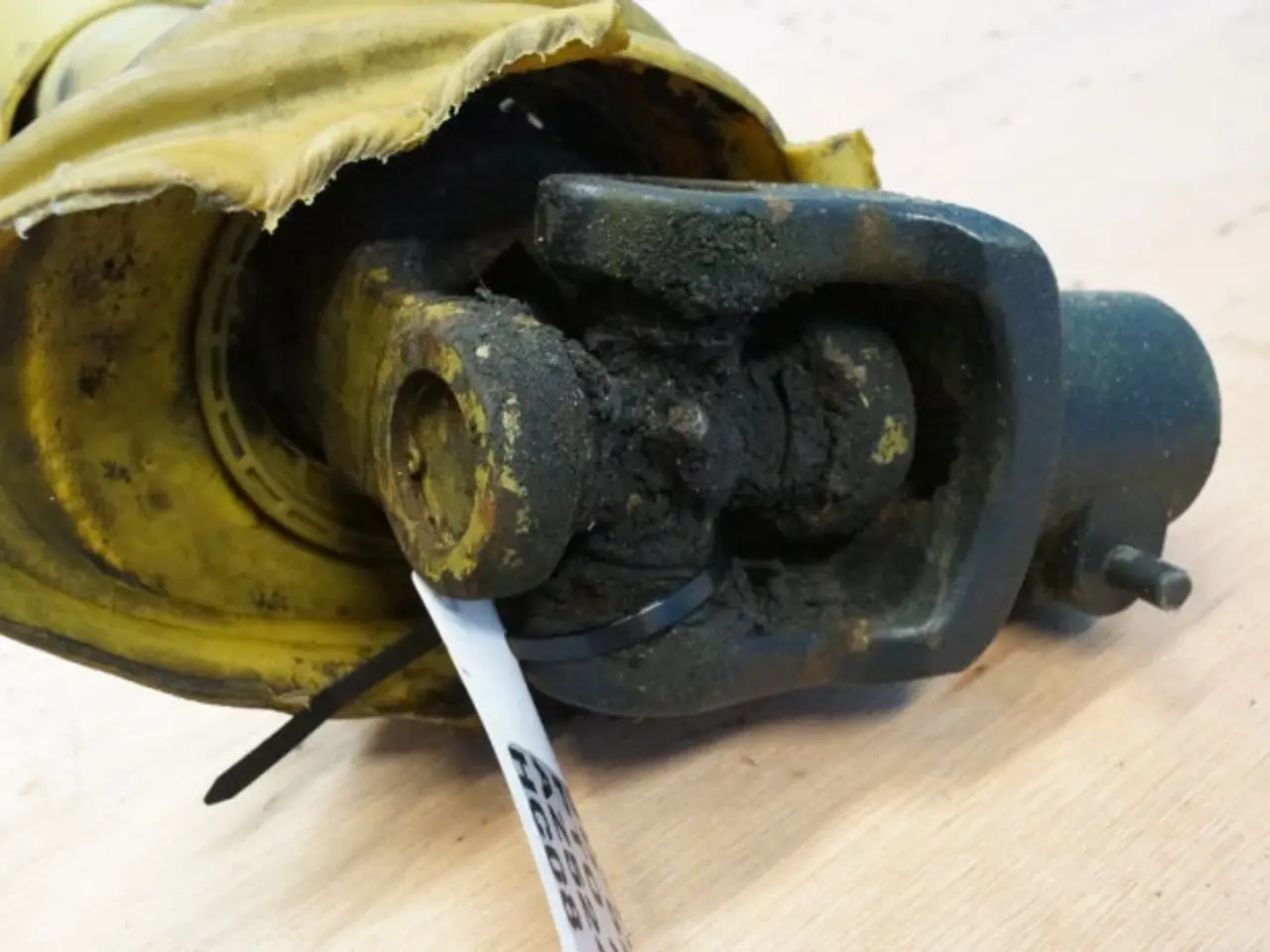 Billede 9 - John Deere 820 PTO Aksel AZ52487
