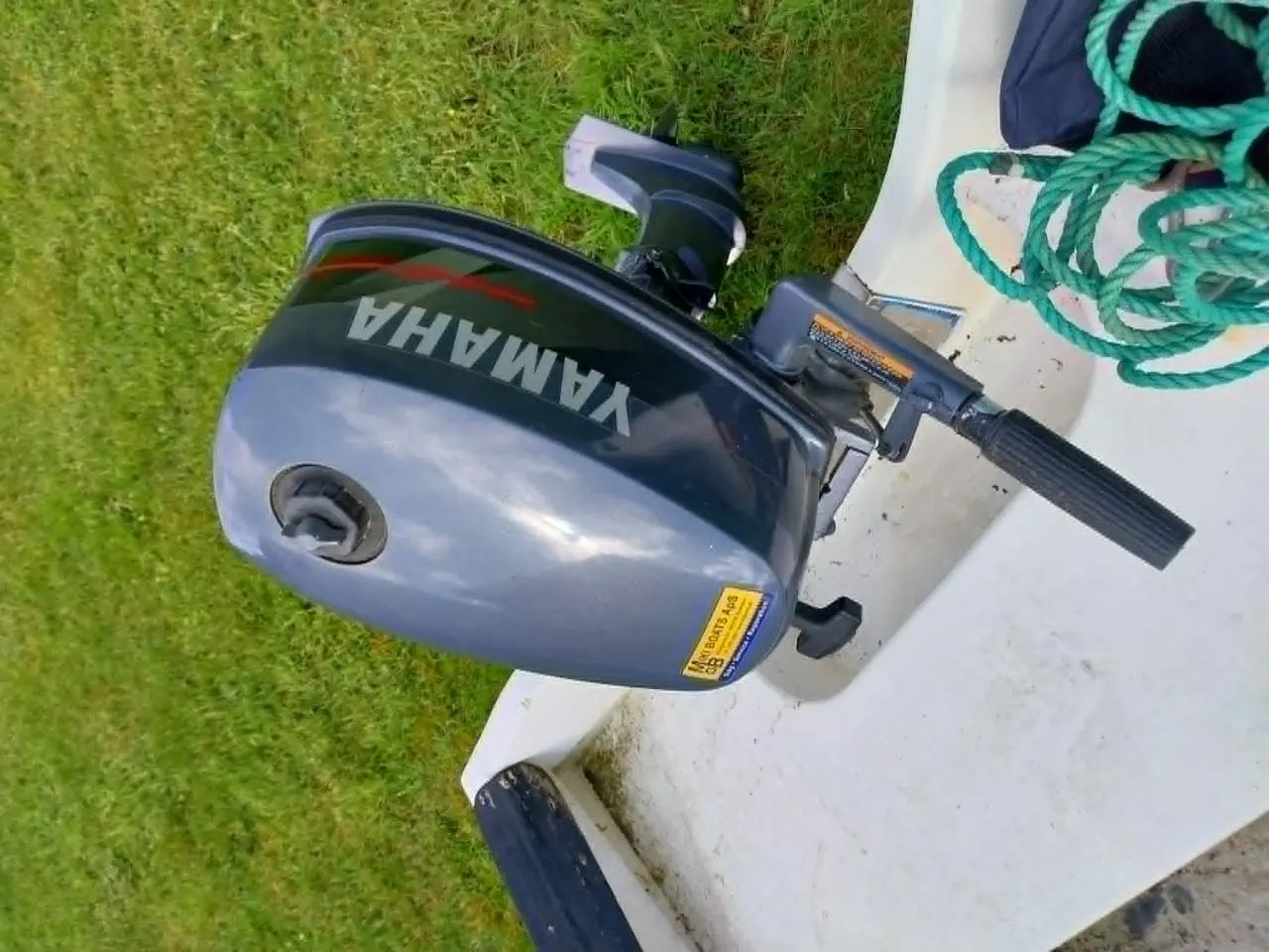 Billede 8 - Jolle med Yamaha 4 hk. Årer mm medfølger