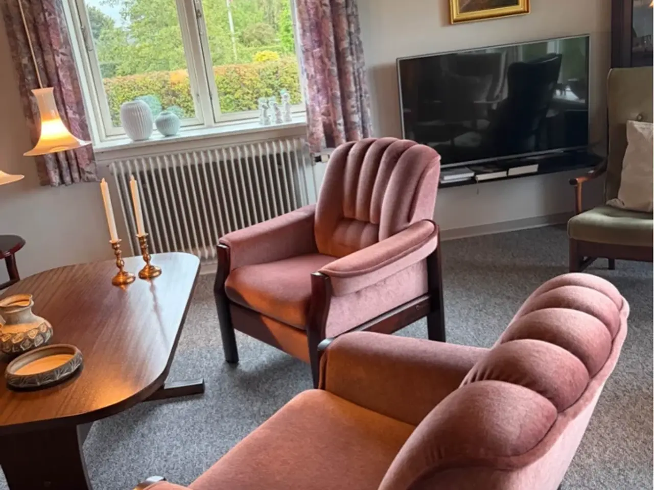 Billede 2 - Sofasæt med 2 stole plus bord