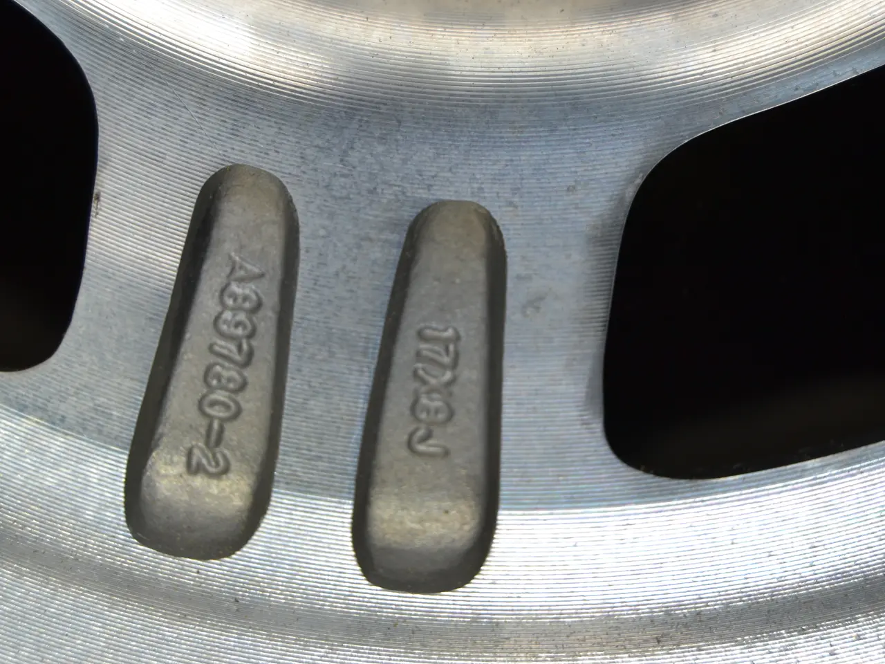 Billede 9 - 37 / 12,50 x 17 BFGoodrich Mud-Terrain T/A KM3
