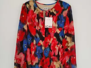 Blomstret plisse bluse, str. 42