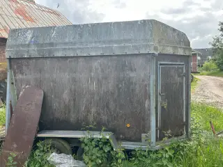 To ældre hestetrailere - giv et bud