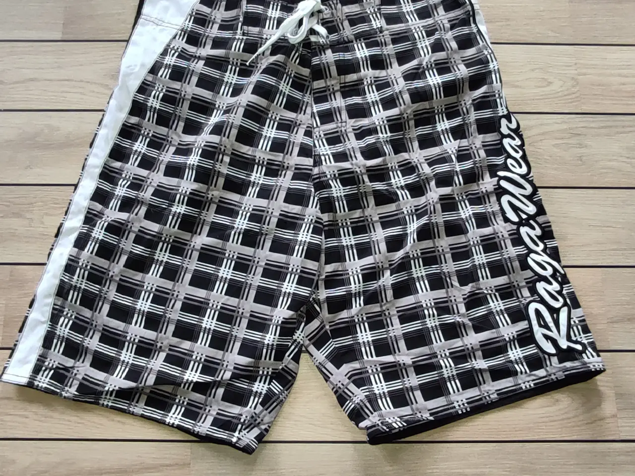 Billede 2 - Shorts, Raga Wear, str M, Samlet pris 100,-