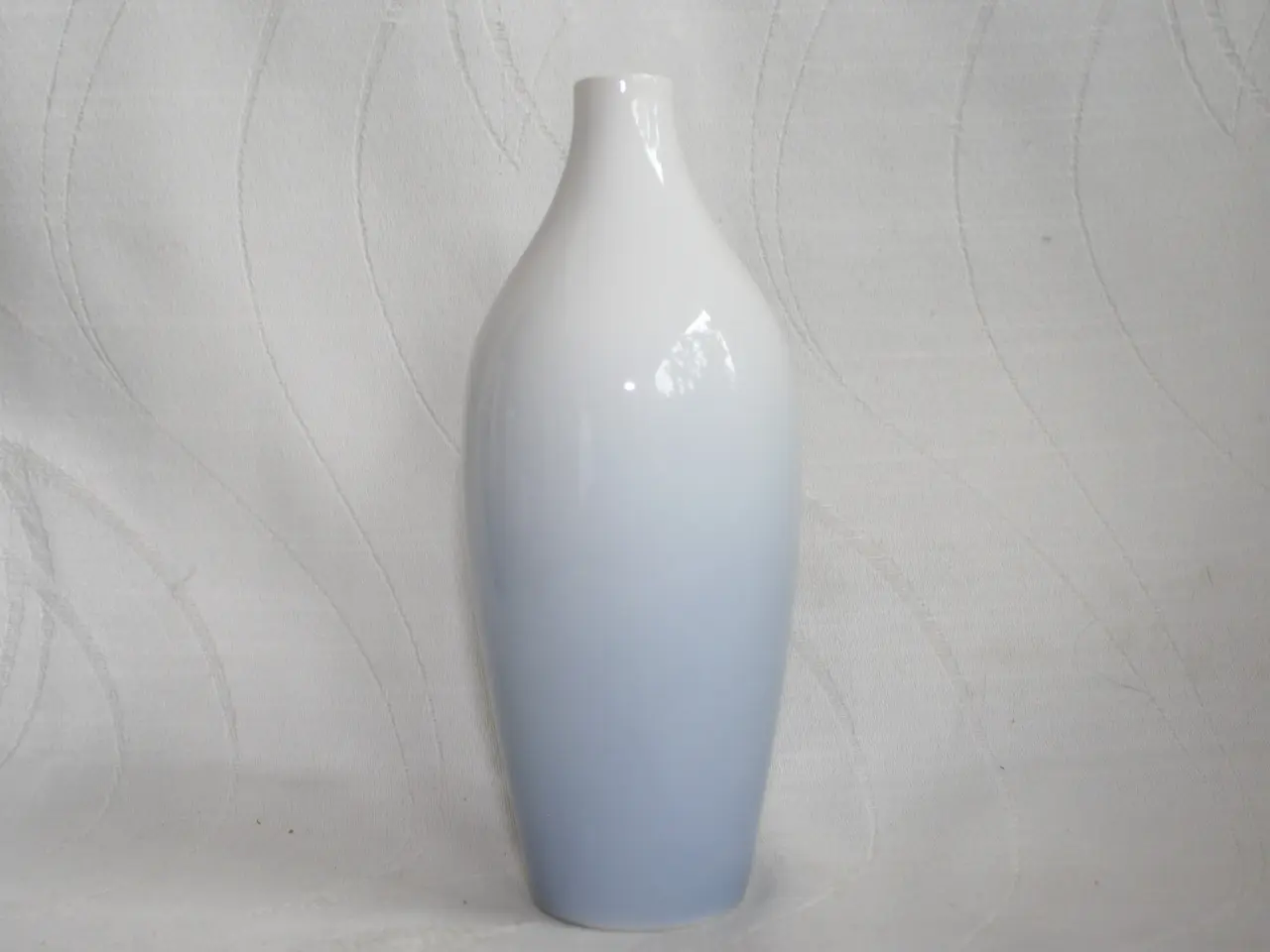 Billede 3 - Vase med liljekonval fra bing og Grøndahl