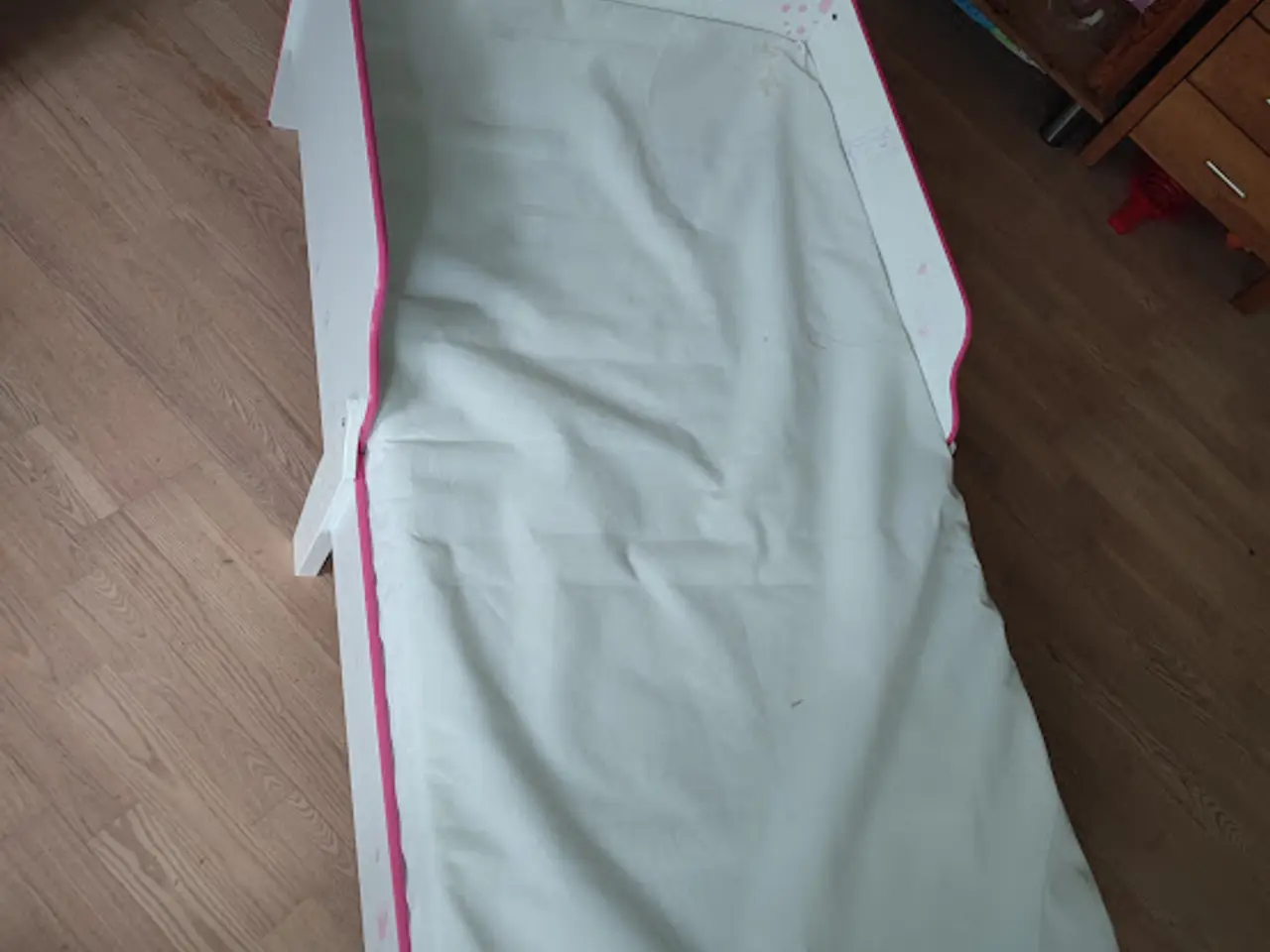 Billede 2 - Seng 140x70 aldrig brugt ,andet end at lege med