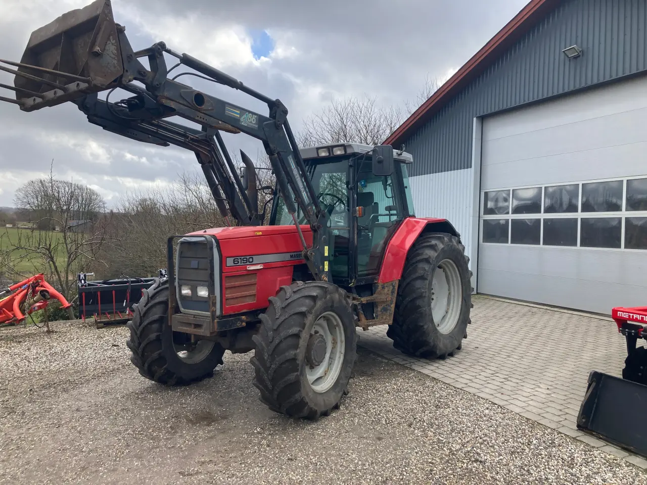 Billede 3 - Købes Massey ferguson 6180
