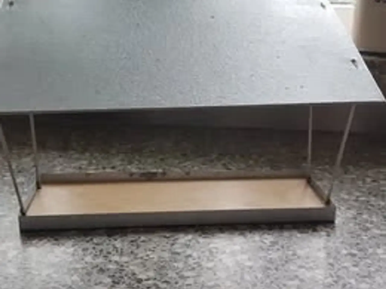 Billede 4 - Galvaniseret fuglefoderhus