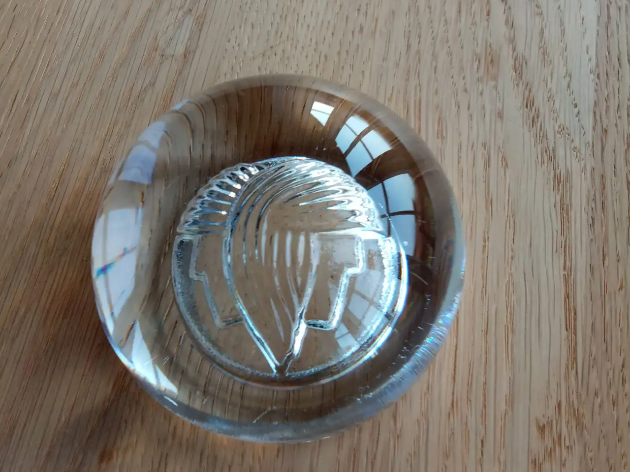Billede 1 - "Tvillingerne" - halvkugleformet brevpresser