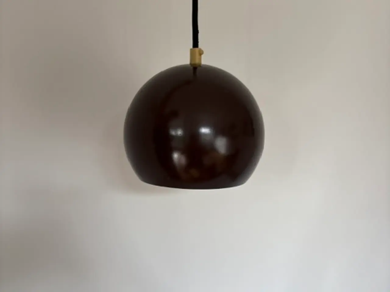 Billede 1 - Orginal brun kugleformet loftlampe fra E.S. Horn