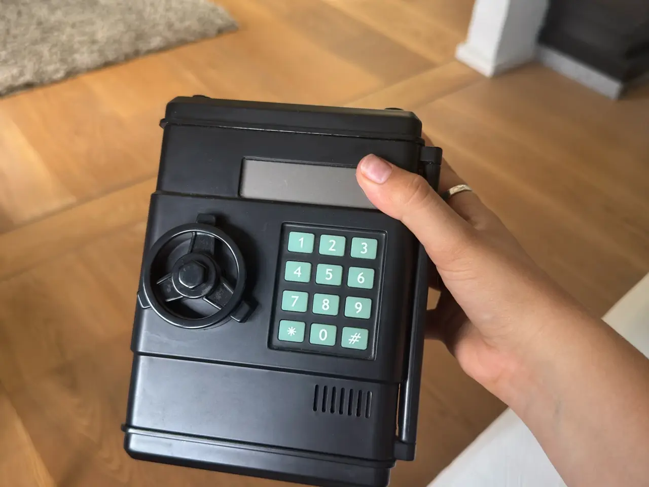 Billede 1 - Pengeskab børn