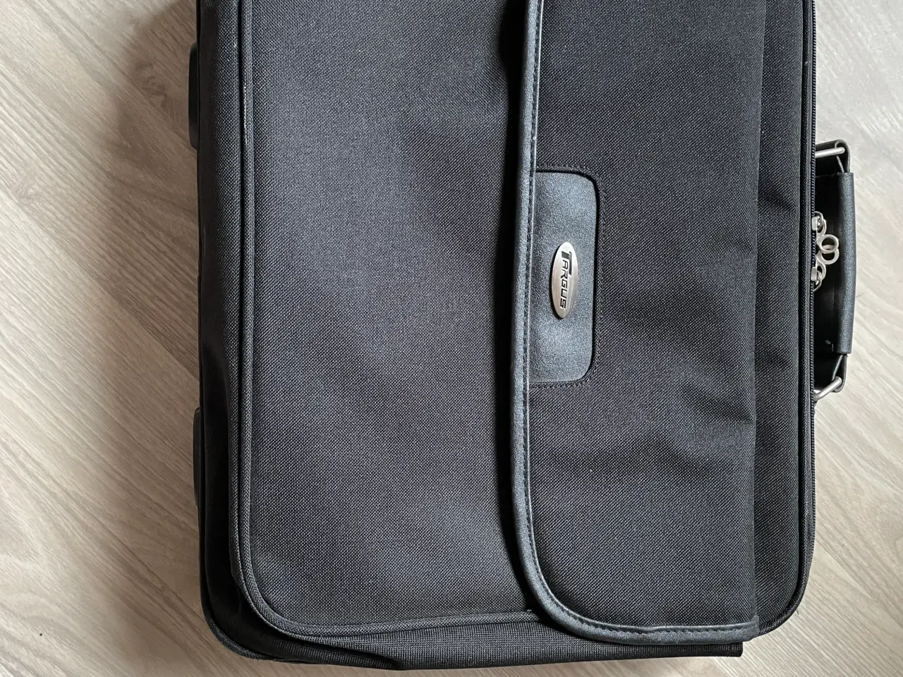Billede 1 - Sort computertaske, mrk. Targus