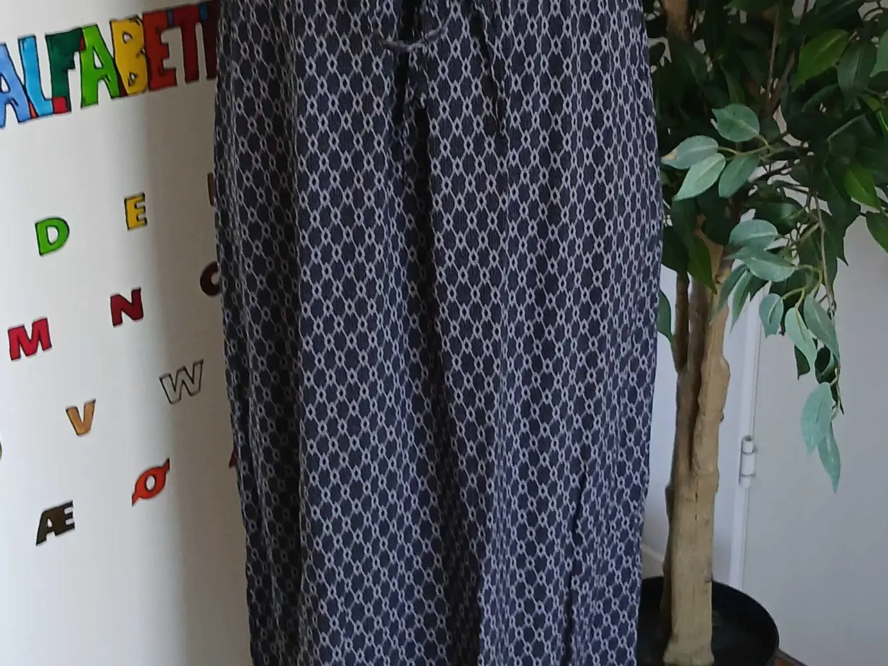 Billede 1 - Kjole. Vero Moda. Medium/38