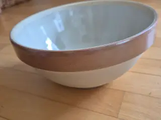Fransk stentøj. Røreskål.