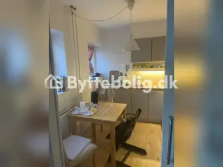 Nørrebro: 2-værelses lejlighed, 72 m², 8000 kr.