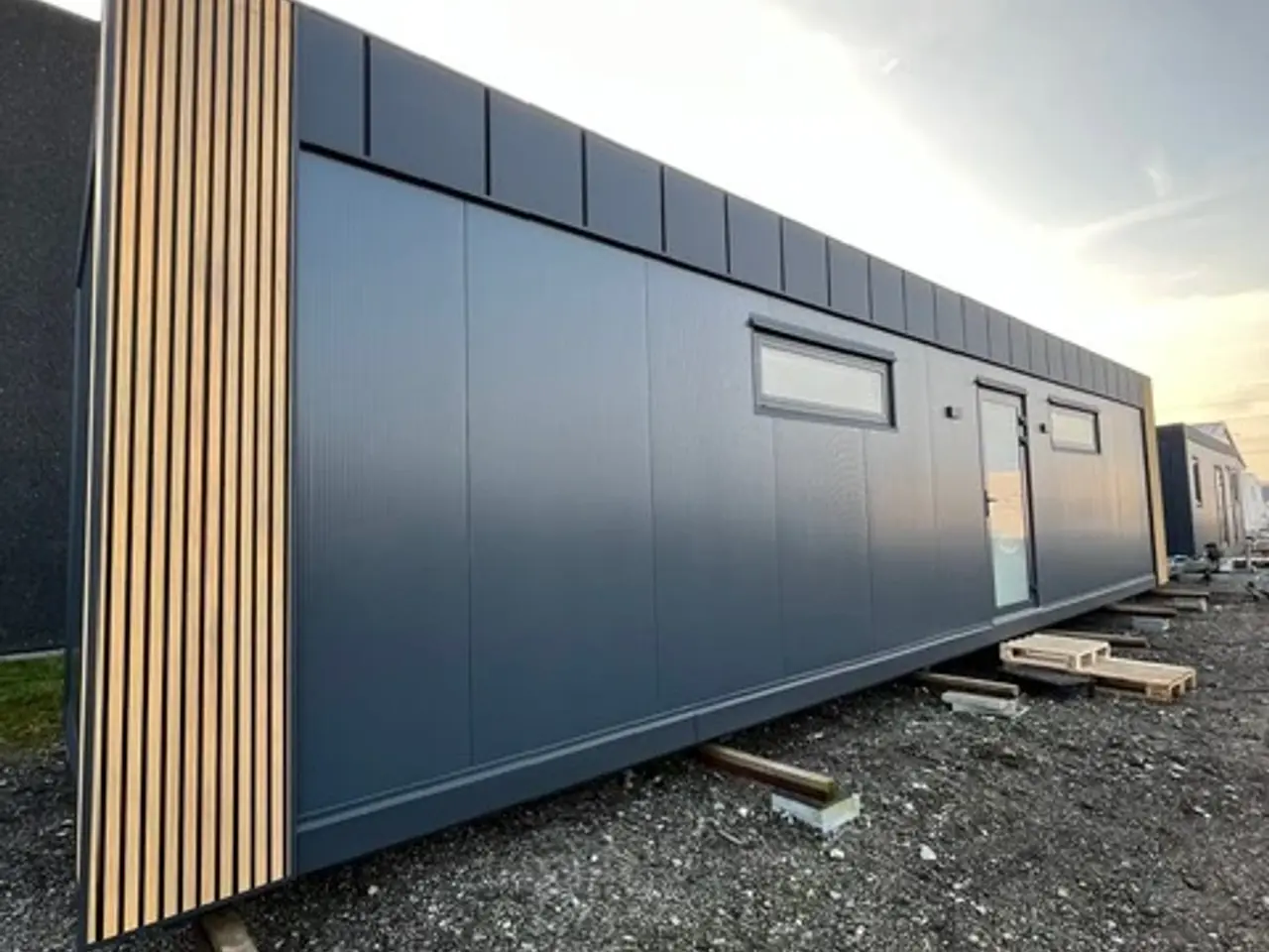Billede 2 - Pavillon 12x3m 36m²