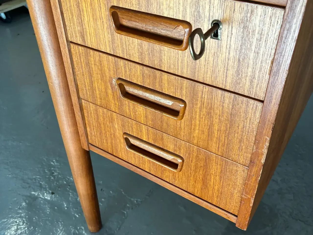 Billede 5 - Teaktræ skrivebord