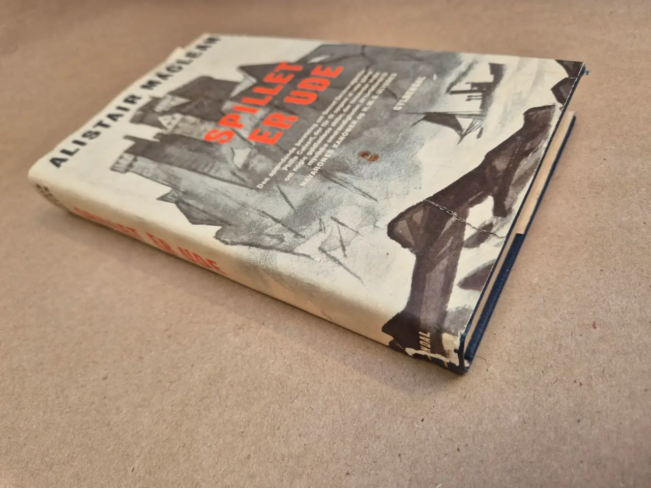 Billede 2 - Spillet er ude - Alistair Maclean