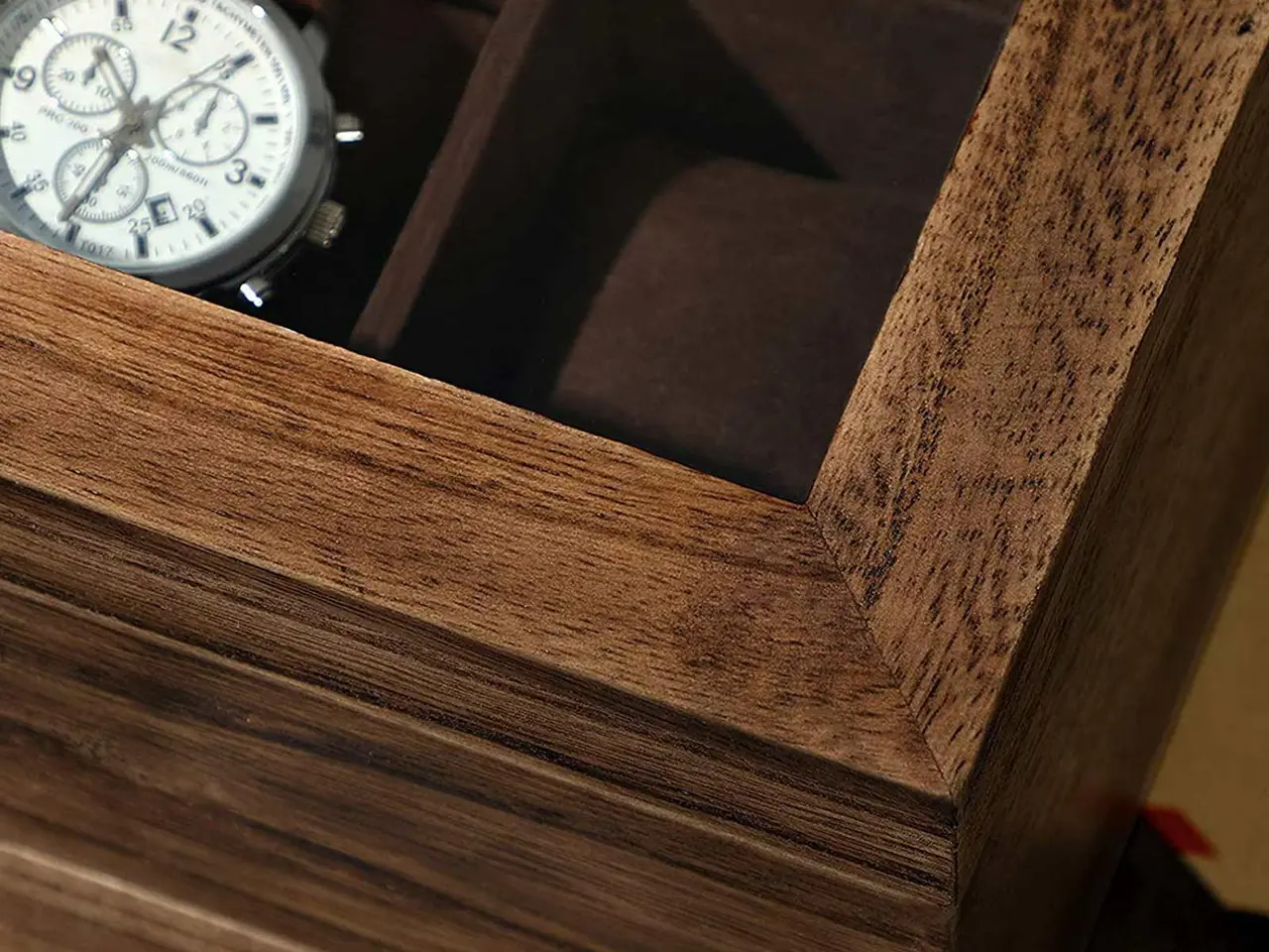 Billede 6 - Uræske med 8 rum og skuffe - Rustic Walnut