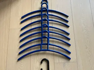 9 Rumas originale design bøjler