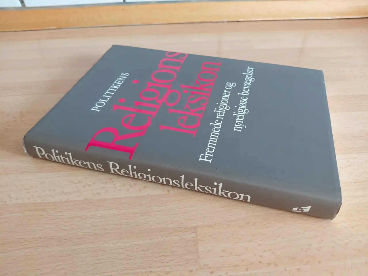 Billede 3 - Religionsleksikon - NY bog.