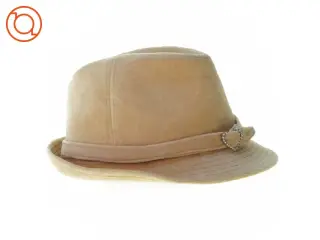 Hat (str. 28 x 24 x 13 cm)