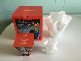 Vase og fyrfadstage "Tulipan", ubrugt