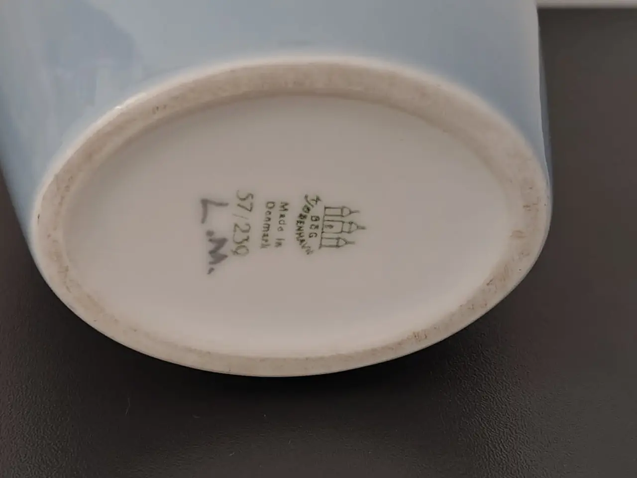 Billede 2 - Bing og Grøndahl Vase No. 57/239 med Liljekonval