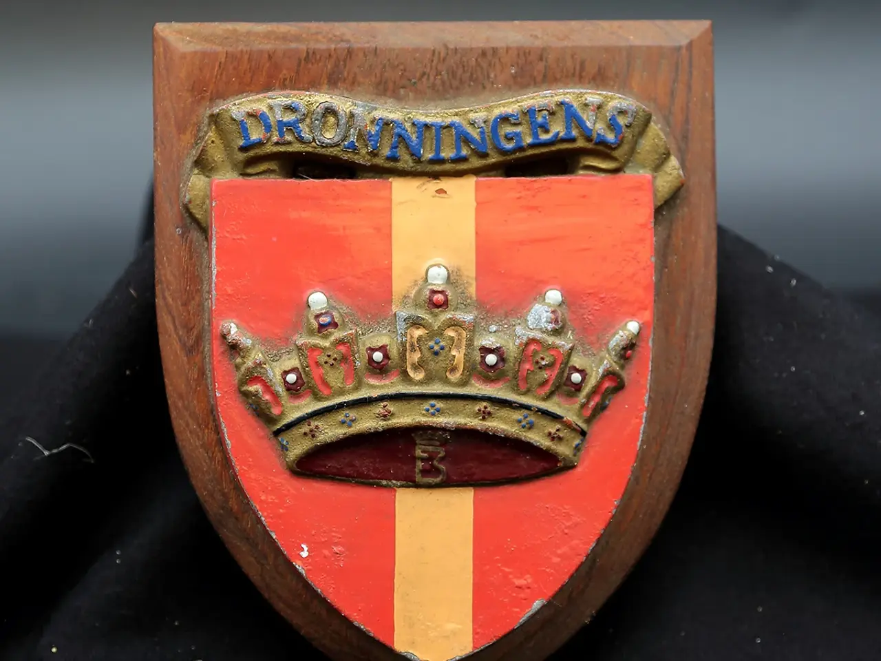 Billede 1 - Dronningens Livregiment – originalt våbenskjold
