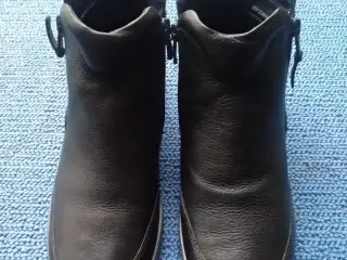 Damesko, ECCO.