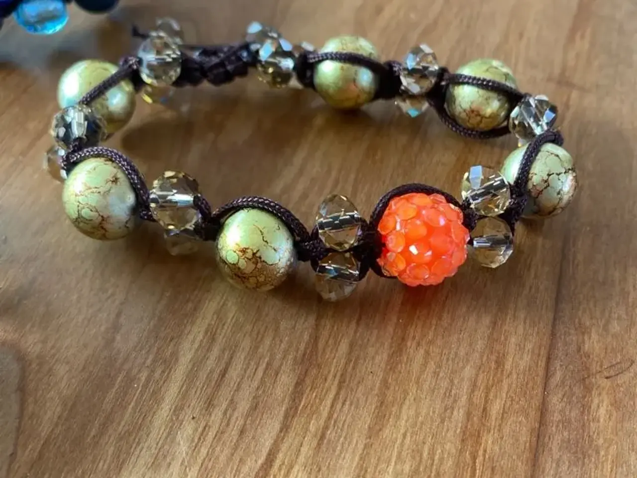Billede 5 - Nye knyttede armbånd