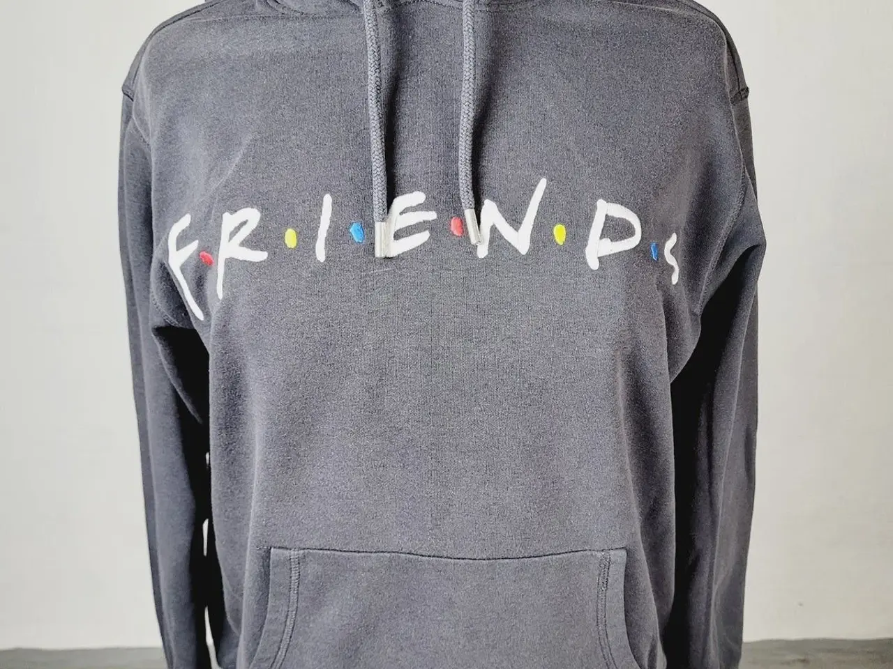 Billede 1 - ⭐️- Venner / Friends Hættetrøje