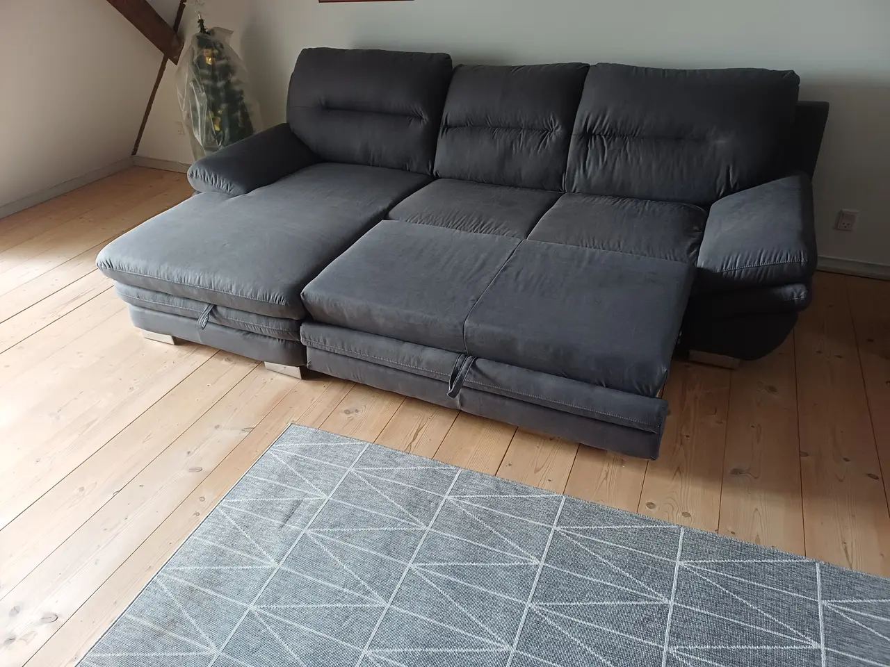 Billede 2 - Sovesofa 3 år gl men aldrig været brugt 