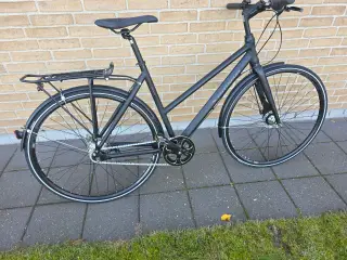 Helt ny cykel. 