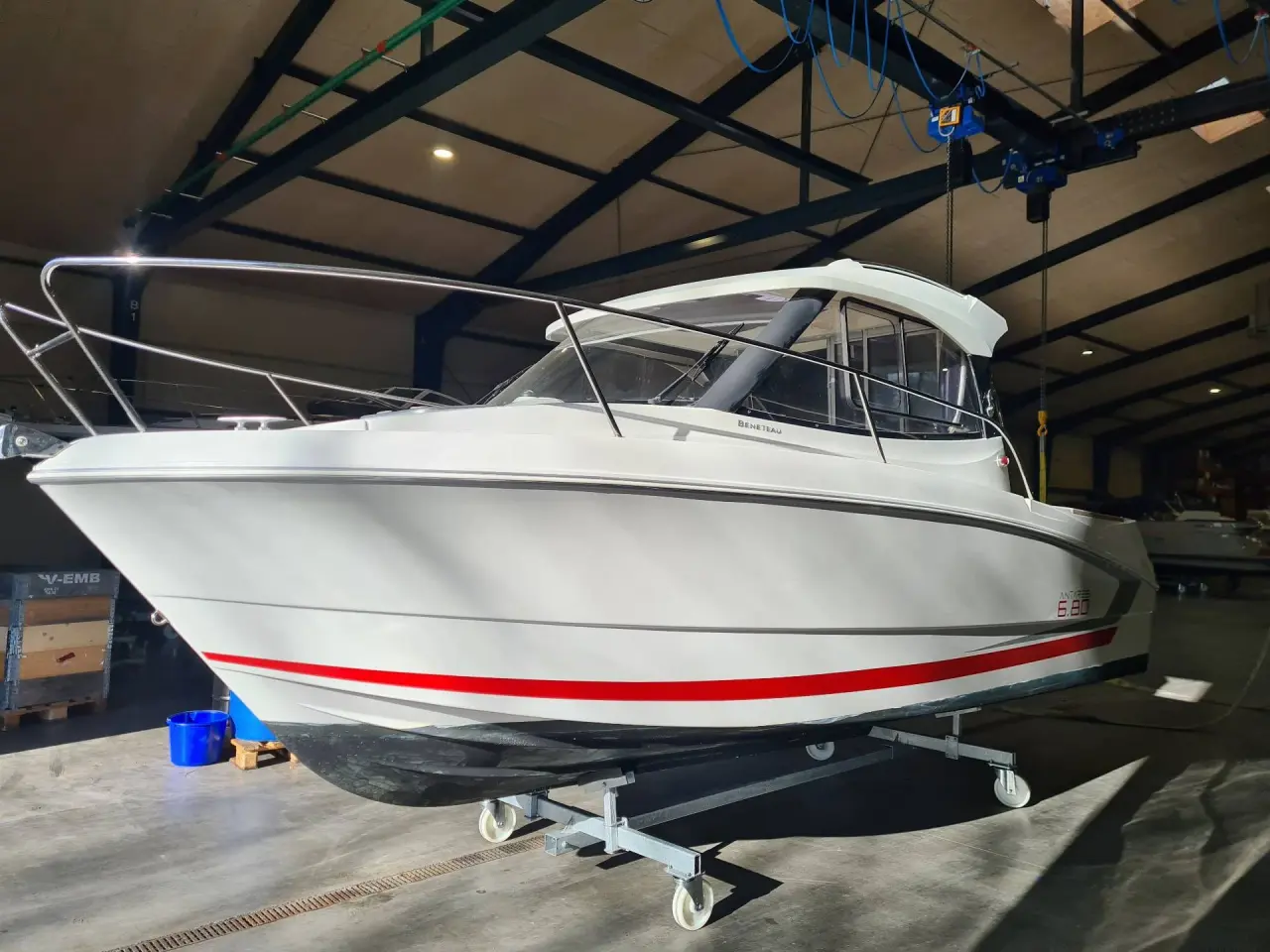 Billede 4 - Beneteua Antares 6.80 - Yamaha F115/Udstyr
