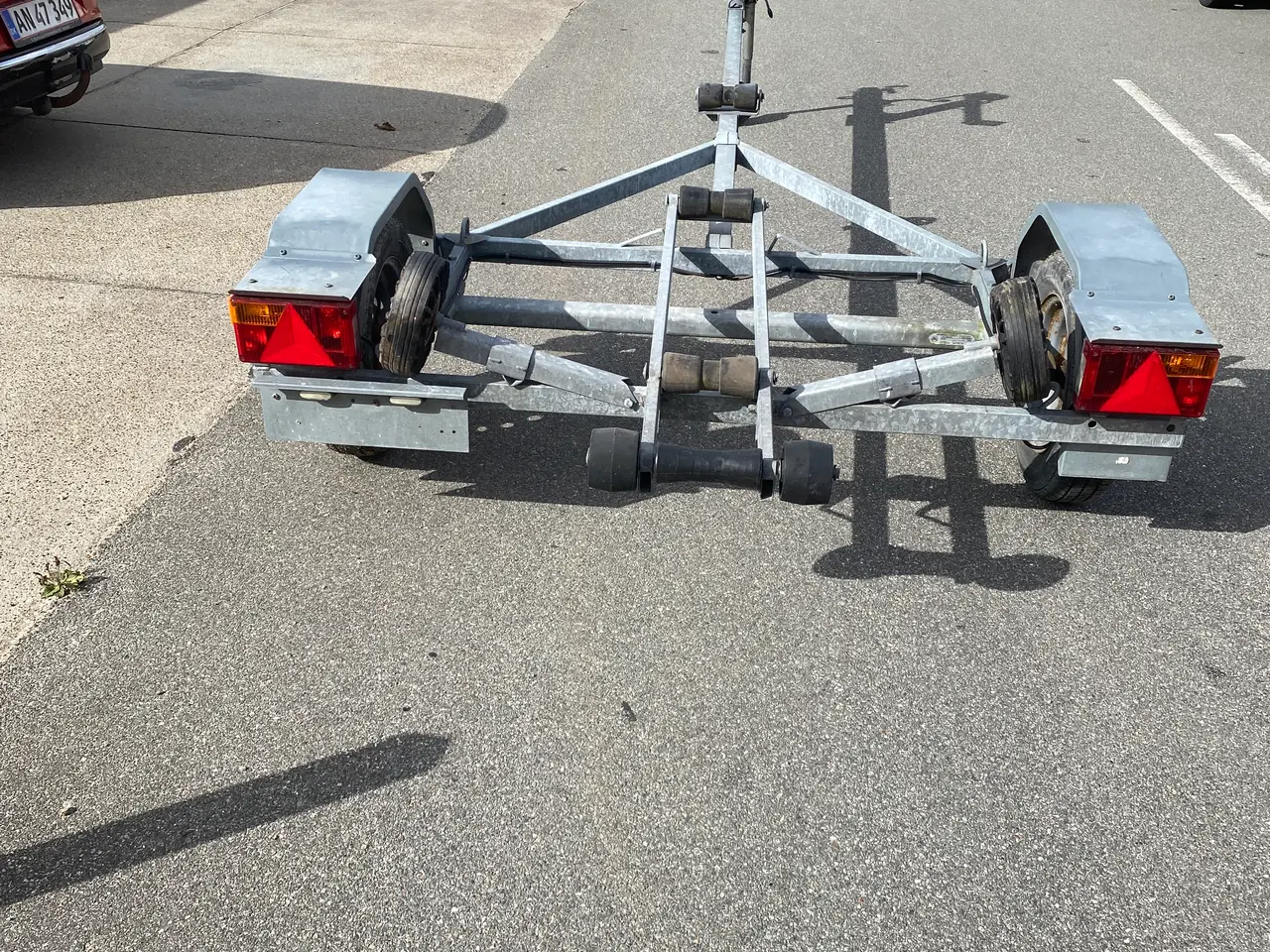 Billede 5 - Bådtrailer 750 kg med papirer.