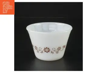 Vintage Opalglas Sæt med fire små skåle fra Dynaware (str. H. 6 cm. ø. 8,5 cm)