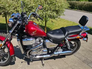 Honda vt700 shadow 1986