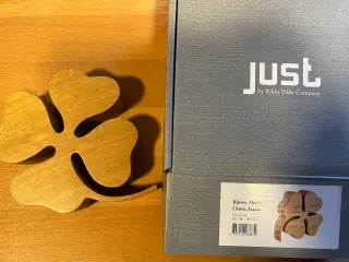 JUST- træfigure