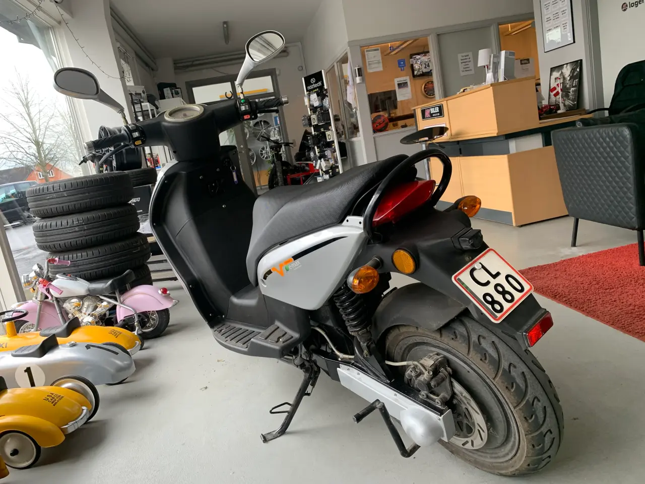Billede 2 - E MAX- Elscooter