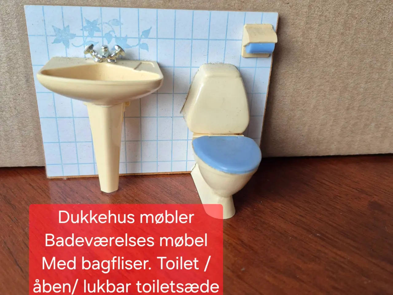 Billede 2 - Ældre dukkehus møbel