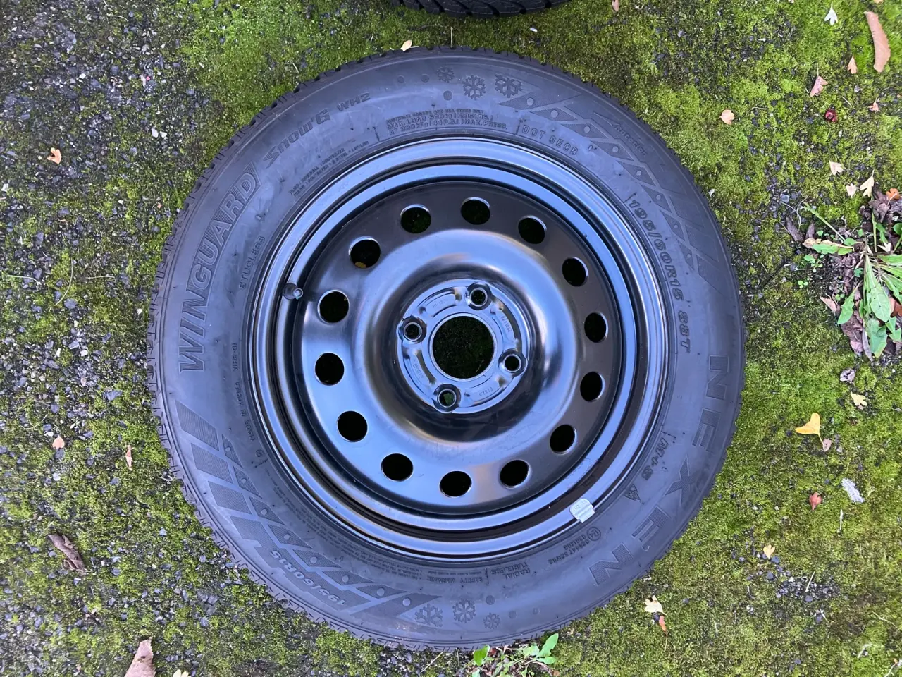 Billede 2 - Vinterhjul 15" til Ford 