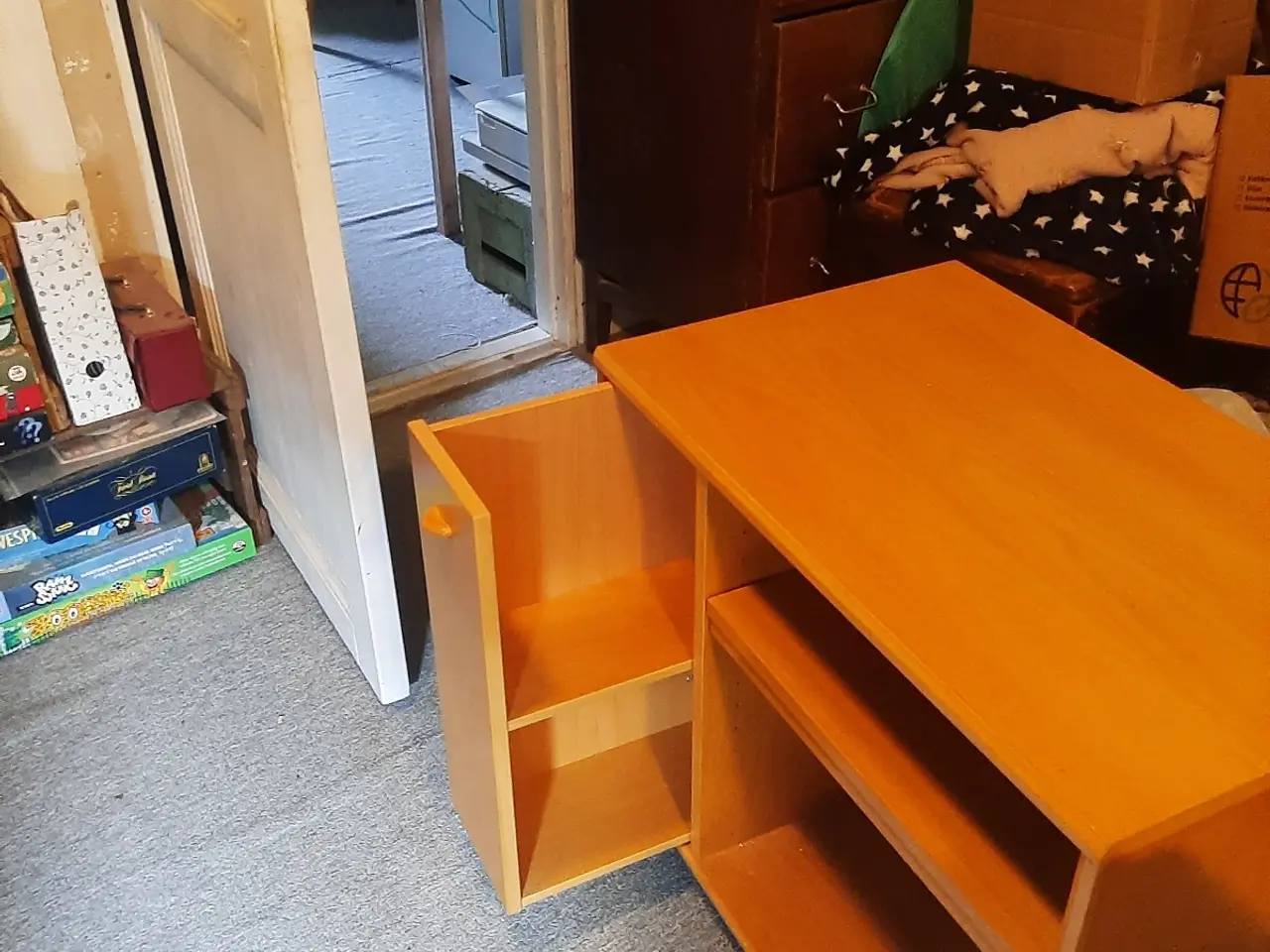 Billede 2 - Tvbord i bøg