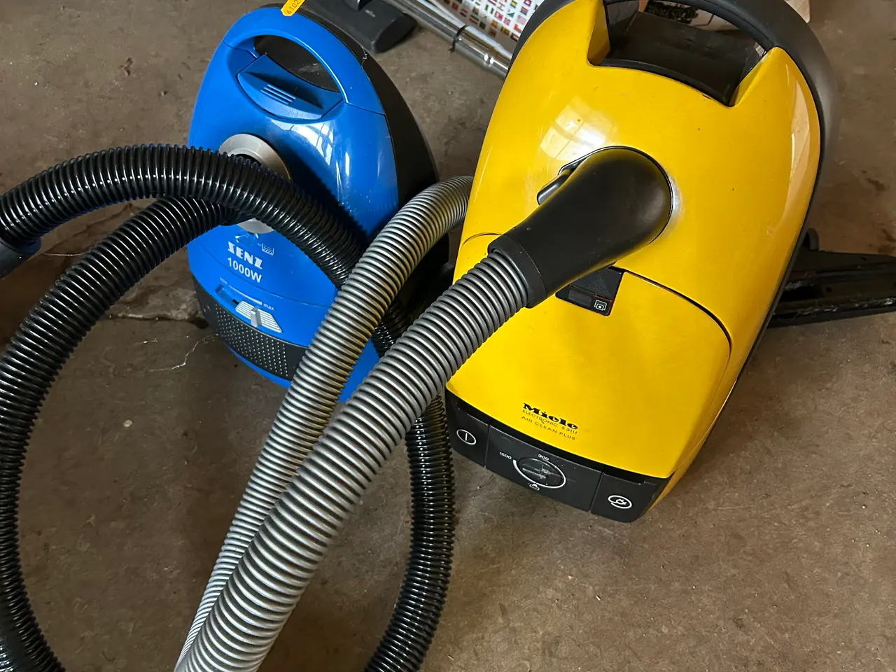 Billede 1 - 2 stk. Støvsuger MIELE/SENZ S311L/1000W