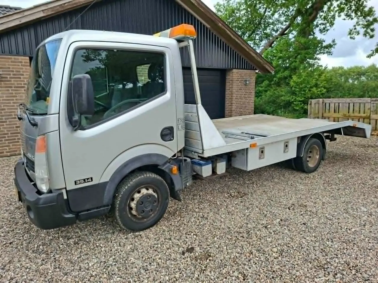 Billede 1 - Nissan Cabstar 2,5 D 35.14 S.Kab m/lad Comfort 3400